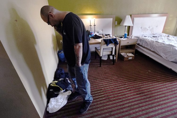 End to COVID-19 hotel housing for homeless raises worries